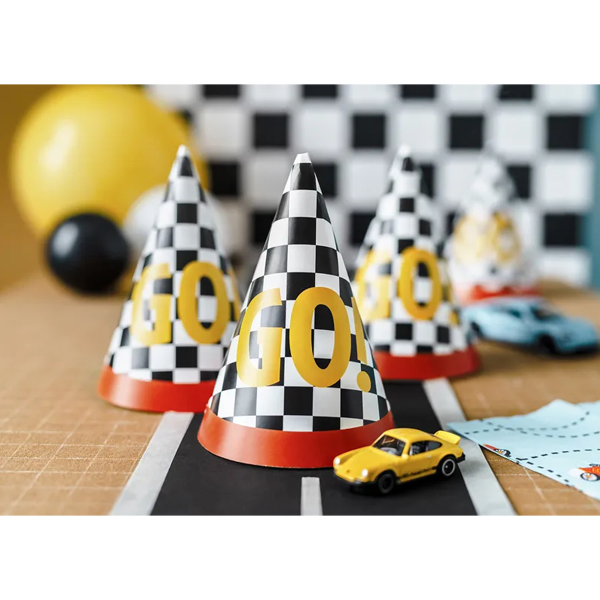 6 Feesthoedjes - Racing Cars