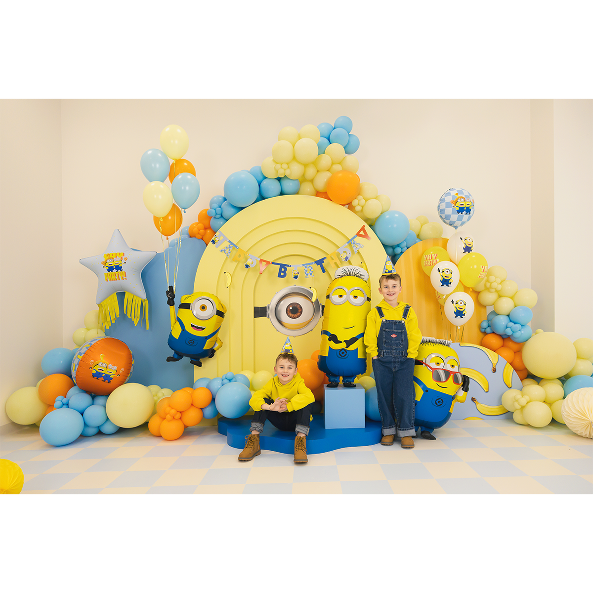 1 Slinger - Happy Birthday Minions